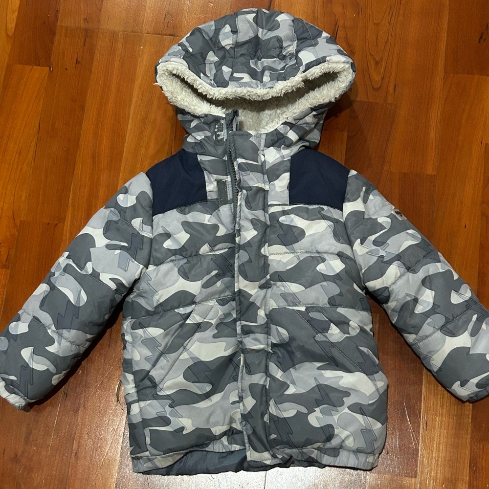 OshKosh B'gosh Gray Camouflage Jacket